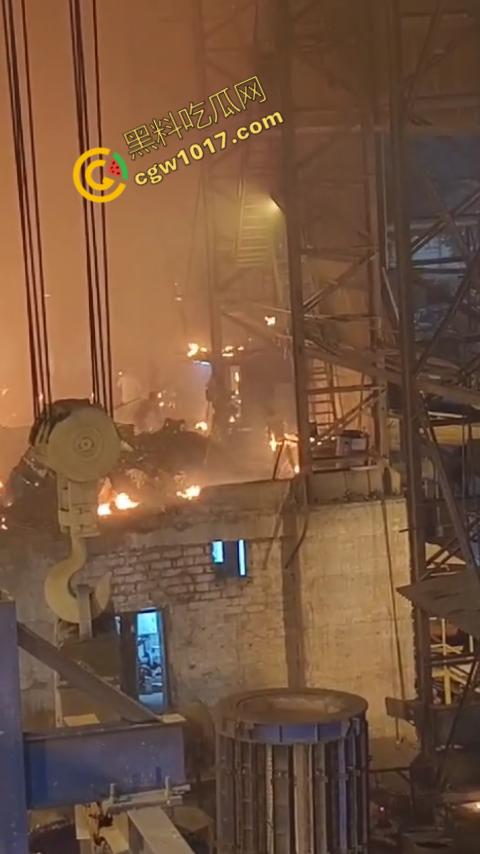 震撼!菲律宾钢厂惨剧:钢水如魔鬼喷发,烈焰吞噬生命,烧伤死亡者无数,惨象人间地狱! 第8张 震撼!菲律宾钢厂惨剧:钢水如魔鬼喷发,烈焰吞噬生命,烧伤死亡者无数,惨象人间地狱! 第8张