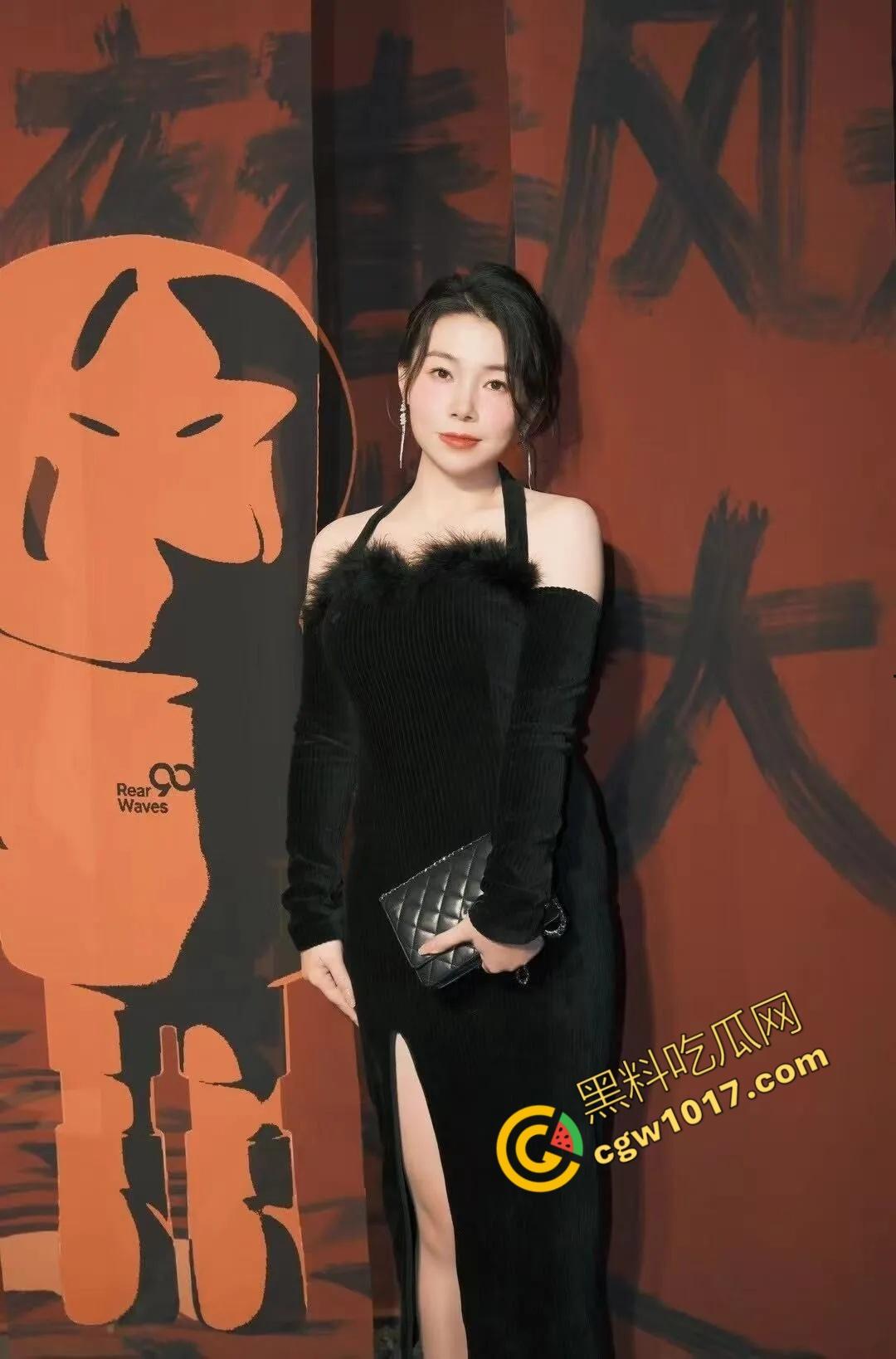 上海91年小仙女寻接盘侠:征婚开出天价条件,年薪百万,豪车豪宅缺一不可,神通网友扒光身份,性爱视频疯传网络 第4张 上海91年小仙女寻接盘侠:征婚开出天价条件,年薪百万,豪车豪宅缺一不可,神通网友扒光身份,性爱视频疯传网络 第4张