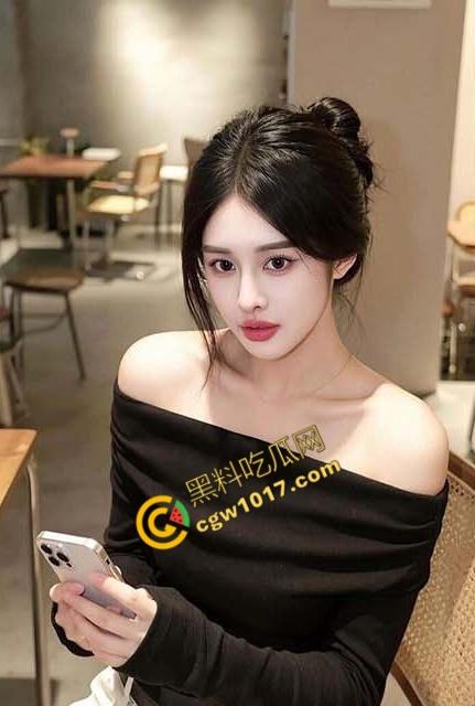 乱伦大神与小姨子的秘密：趁小姨子剃逼毛时闯入，粉嫩小穴被扣舔爆操，爽到要求内射骚穴！  第2张