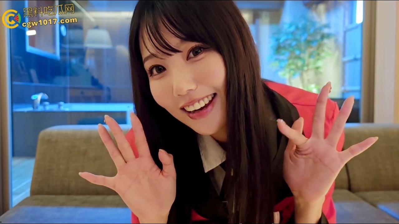 日本高颜值女优【香月怜】，身穿百花王学园制服，口交假屌白虎嫩穴自摸挑逗，道具猛桶白虎蜜穴淫水喷溅 ！  第2张