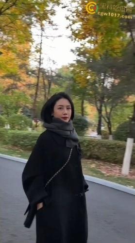 深夜钻到大姐被窝，把姐姐摸无奈了，半推半就把姐姐白浆操了出来，想拒绝这段乱伦史又无法抗拒 ！  第4张