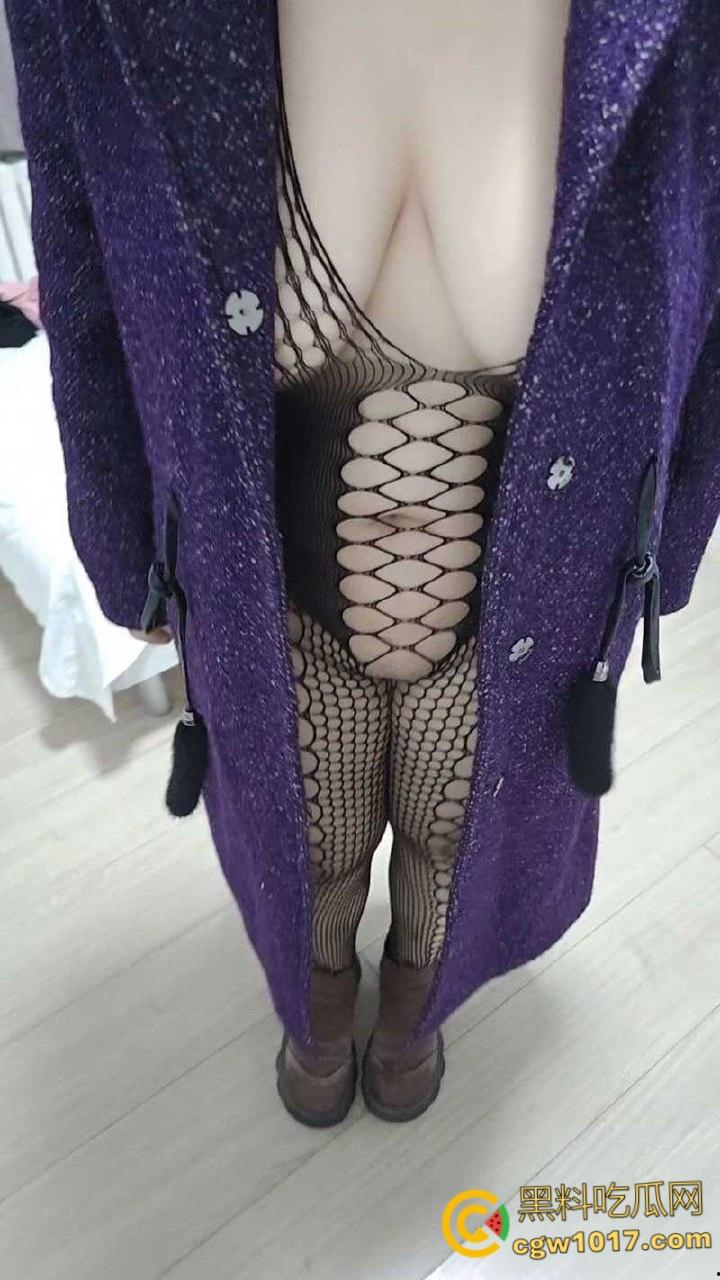 睡不醒的小嫂子,骚母狗嫂子身穿性感渔网袜,主动要求玩户外露出,就喜欢让别人看她被干的贱样! 第3张 睡不醒的小嫂子,骚母狗嫂子身穿性感渔网袜,主动要求玩户外露出,就喜欢让别人看她被干的贱样! 第3张