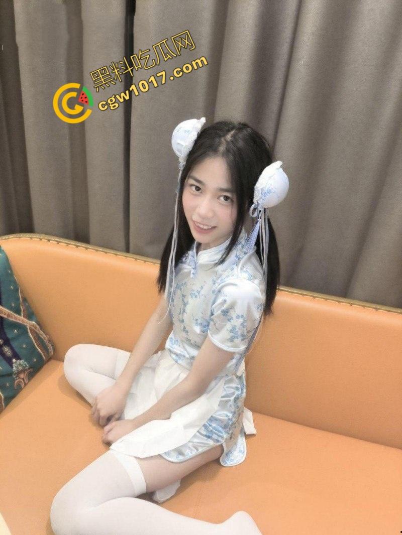 上海极品舞蹈生【杨萧颜】难以抵抗金钱诱惑,堕落为金主性奴,胯下侍奉爆筋肉棒,口技十分了得! 第8张 上海极品舞蹈生【杨萧颜】难以抵抗金钱诱惑,堕落为金主性奴,胯下侍奉爆筋肉棒,口技十分了得! 第8张