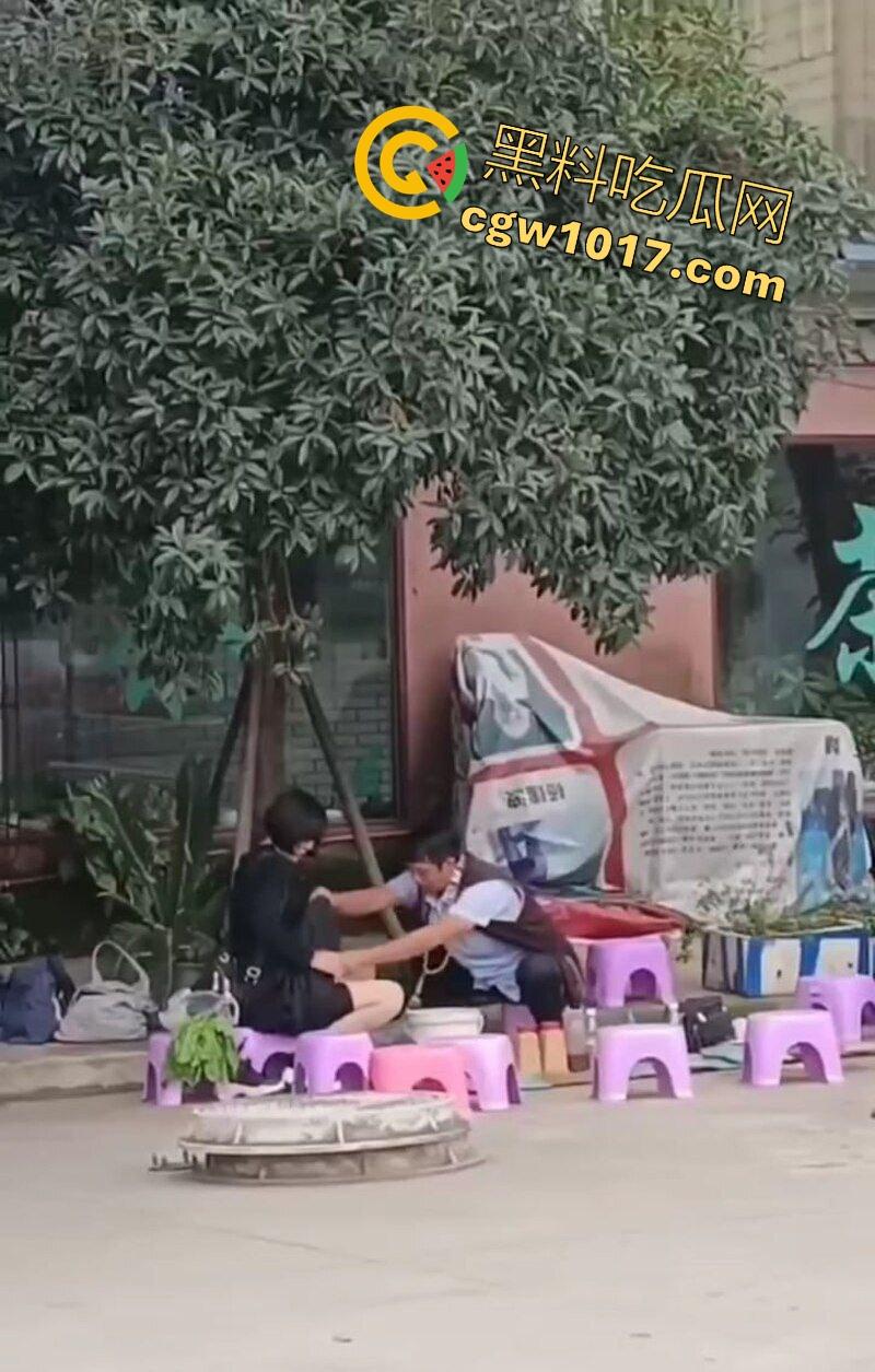 公园摆摊算命，算命大师哄骗极品小仙女，揉胸抠穴就能断知福祸，趁机揩油过足手瘾，我现在学算命来得及吗？  第5张