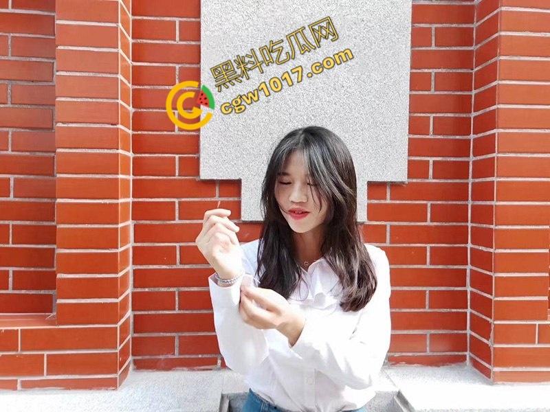 山东济南小学老师【张美玲】约炮视频泄漏: 露脸口交深喉,多姿势激情交合,清纯老师床上无比淫荡! 第2张 山东济南小学老师【张美玲】约炮视频泄漏: 露脸口交深喉,多姿势激情交合,清纯老师床上无比淫荡! 第2张