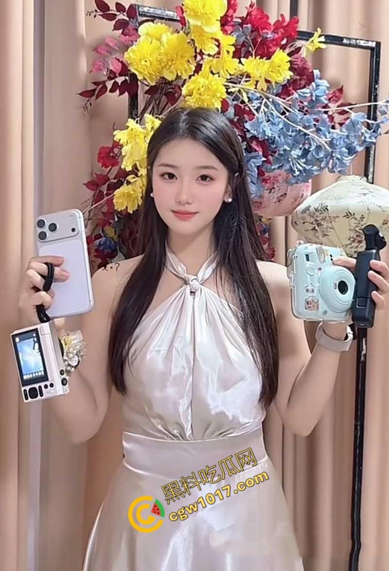 青岛风骚女护士【李沐皎】惊艳床技曝光：翘臀魅惑，无套狂欢，跳蛋激荡，深喉吞吐如母狗般饥渴  第5张