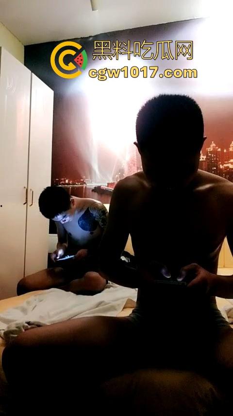 成都特色按摩店，肌肉男技师为你服务，只接男同gay，全身脱得只剩内裤为你服务，gay佬的梦想天堂！  第5张