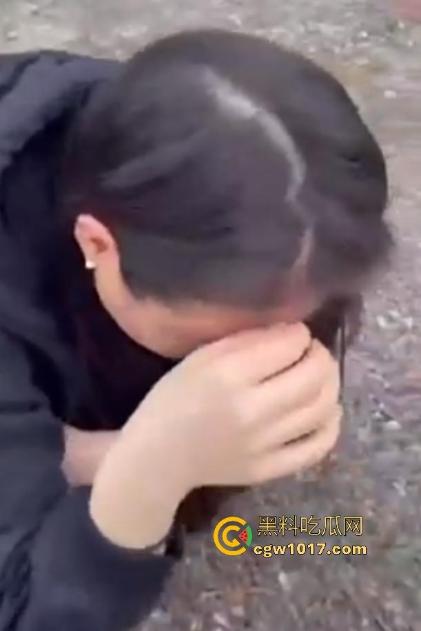 北京妇幼保健院停车场抓奸，律师【许晟骜】带小三产检撞正室丈母娘，小三直接坐地上哭，律师出轨能告赢吗？  第6张