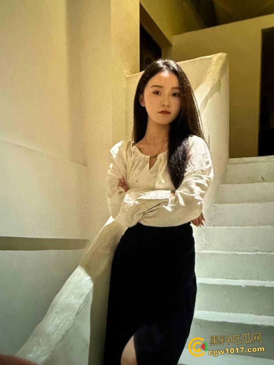 山东淫荡少妇【胡婉清】,被前男友SM调教泄漏,白丝高跟鞋对镜后入无套爆操,女上骑乘疯狂榨精 ! 第1张 山东淫荡少妇【胡婉清】,被前男友SM调教泄漏,白丝高跟鞋对镜后入无套爆操,女上骑乘疯狂榨精 ! 第1张