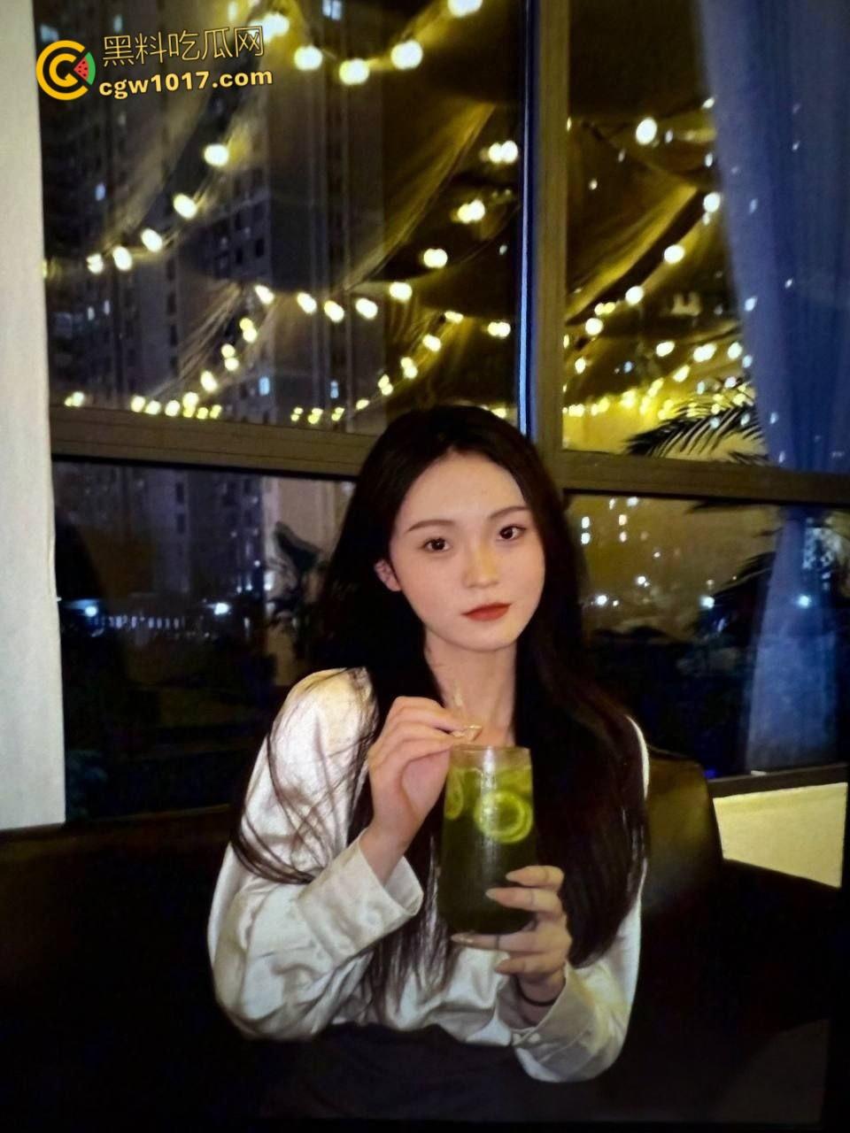 山东淫荡少妇【胡婉清】,被前男友SM调教泄漏,白丝高跟鞋对镜后入无套爆操,女上骑乘疯狂榨精 ! 第2张 山东淫荡少妇【胡婉清】,被前男友SM调教泄漏,白丝高跟鞋对镜后入无套爆操,女上骑乘疯狂榨精 ! 第2张