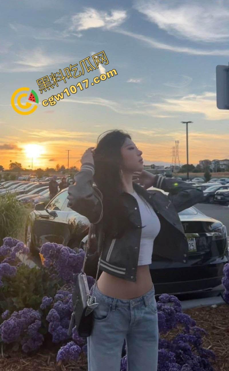 新加坡性感美女留学生被前男友泄露性爱视频爆红网络,极品身材被各种爆操 淫荡本质尽显无遗,火辣画面引发热议 第1张 新加坡性感美女留学生被前男友泄露性爱视频爆红网络,极品身材被各种爆操 淫荡本质尽显无遗,火辣画面引发热议 第1张