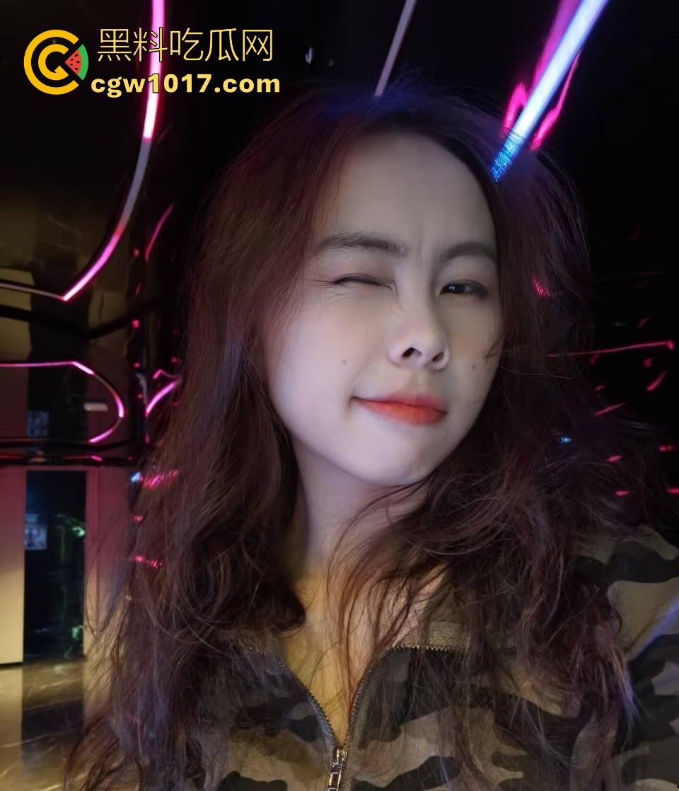 我的性感反差女友【康悠悠】性爱视频曝光，清纯可爱淫荡母狗，骑乘上位疯狂扭动，湿润私处闪耀光芒，大胆放纵！  第1张