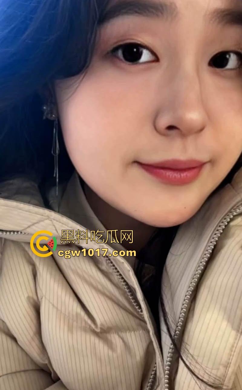 江西师范大学母狗【刘星星】外表清纯学生妹，谁知穿上情趣制服变身骚浪欲女，多姿势爆操白浆四溢，颜射满脸精液！  第2张