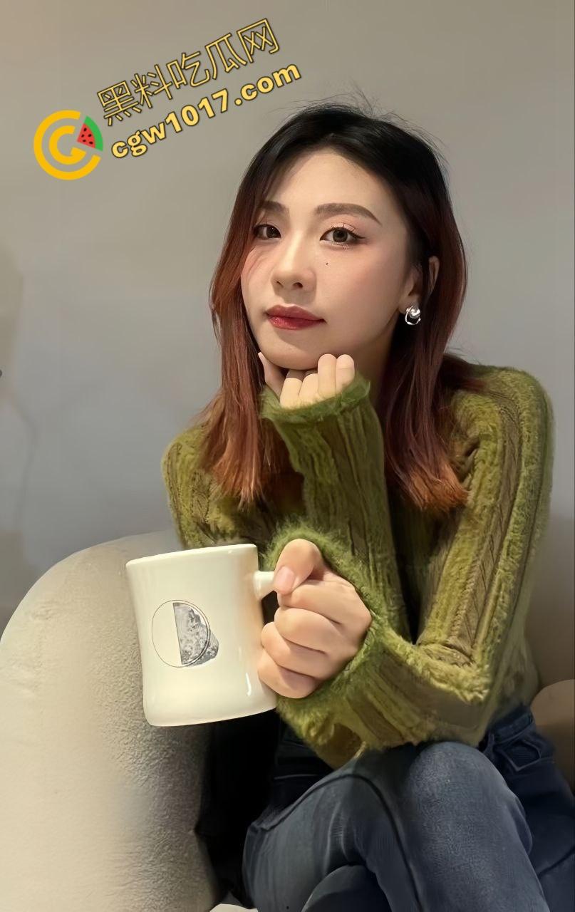 浙江超美人妻【赵婉茜】背着老公约炮被曝,翘臀细腰骚浪入骨,超大鸡巴按头深喉,各种羞耻姿势高潮腿软! 第2张 浙江超美人妻【赵婉茜】背着老公约炮被曝,翘臀细腰骚浪入骨,超大鸡巴按头深喉,各种羞耻姿势高潮腿软! 第2张