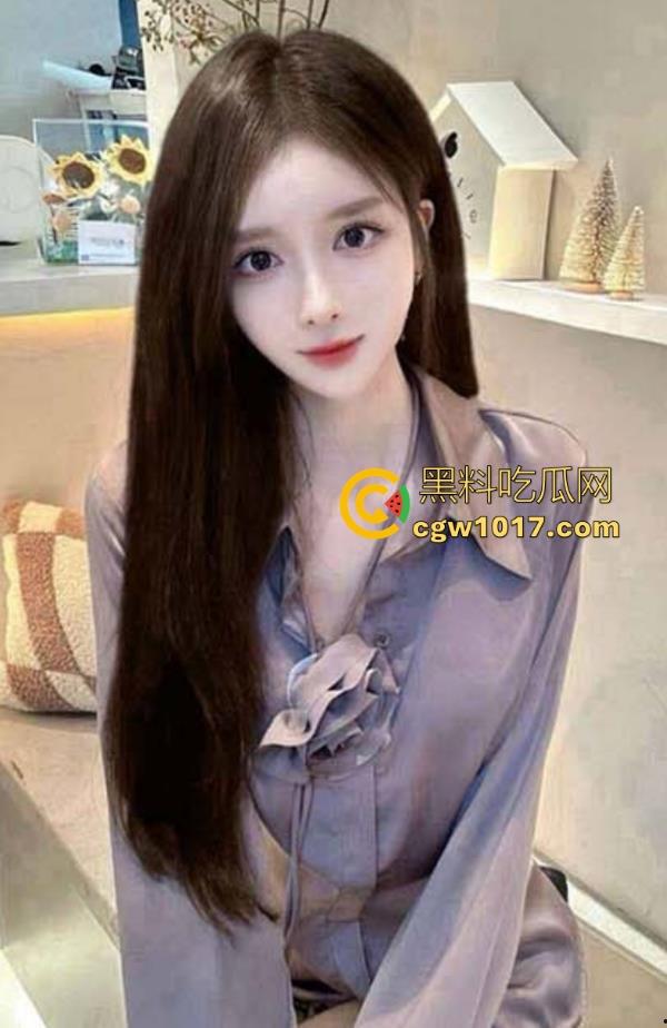 跟性感丰满的迷人嫂子酒店偷情约炮，红色情趣套装身上骑，无套中出，一滴不剩的舔舐干净我的精液！  第3张