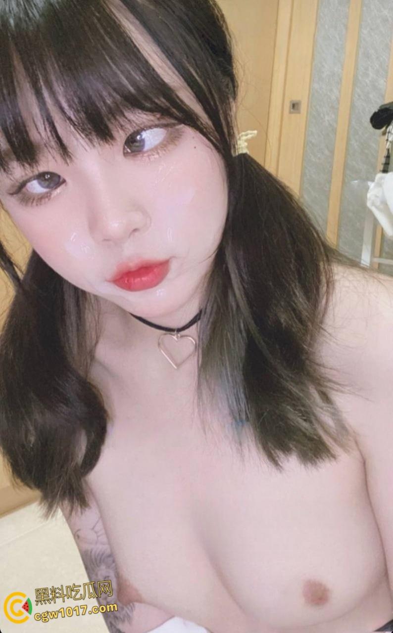 台湾高雄中华科大【孙资婷】， 被炮友各种调教玩弄，口交深喉颜射极致榨精，狂骑炮友宛如自动打炮机器 ！  第4张