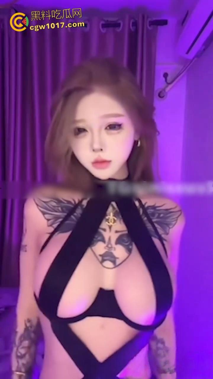 高颜值纹身御姐【琳琳】，极品颜值黑发媚眼，白虎粉穴三点全露，性感纹身妖娆吸睛，骚气直击灵魂！  第5张