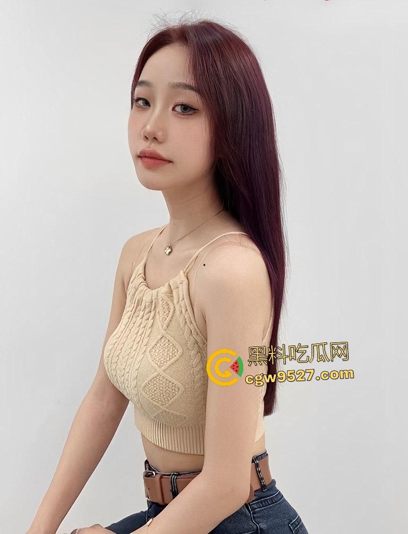 柳州银行实习生【吴静静】穿婚纱被调教成母狗，大鸡巴狂插白虎，手脚铐锁全身，抽搐都不能动弹！  第1张