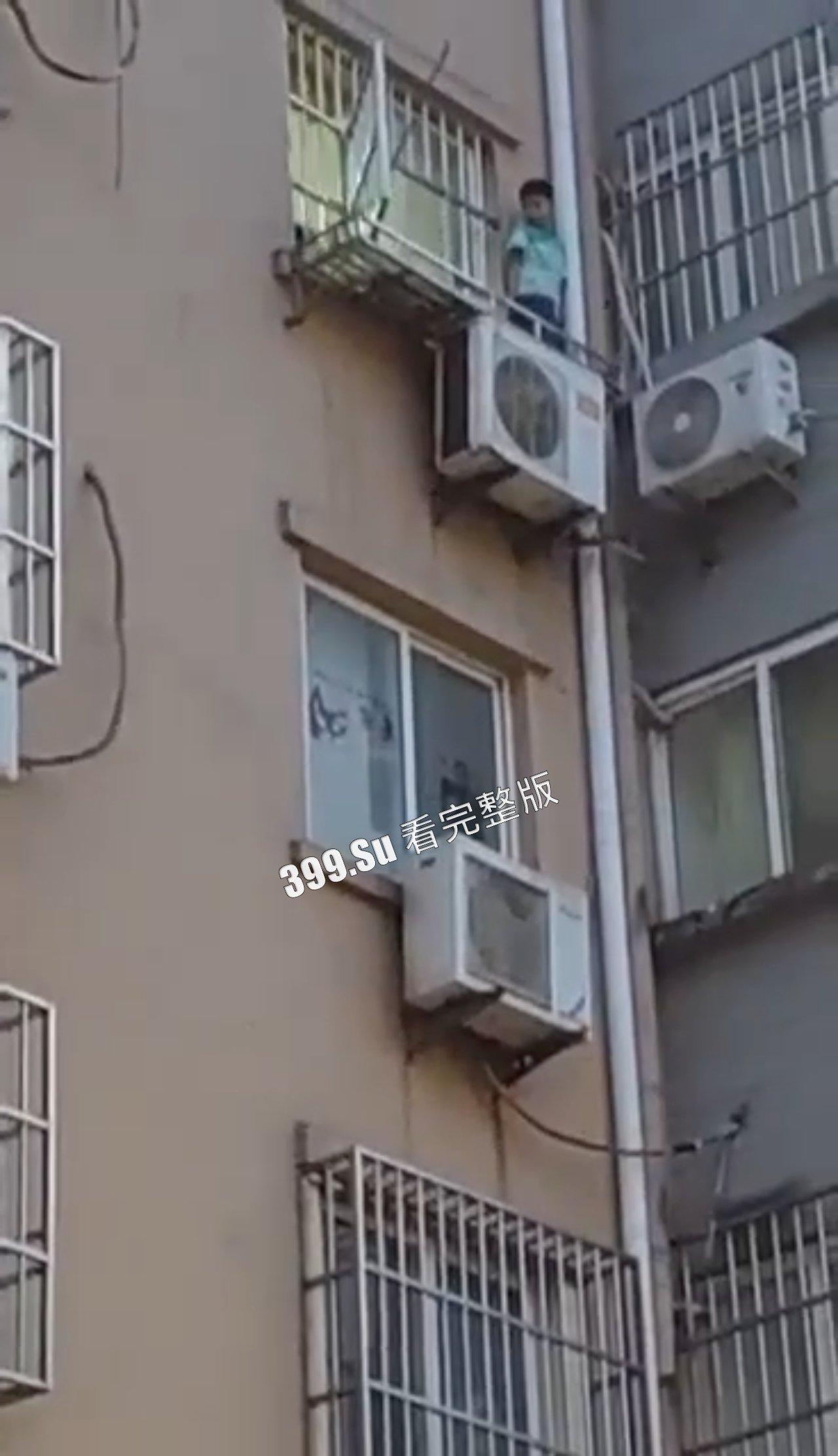 安徽合肥 男孩被母亲棍棒追打,果断从五楼跳下 第2张 安徽合肥 男孩被母亲棍棒追打,果断从五楼跳下 第2张