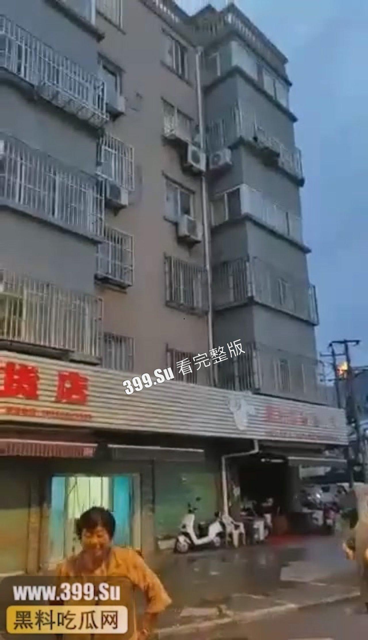 安徽合肥 男孩被母亲棍棒追打,果断从五楼跳下 第3张 安徽合肥 男孩被母亲棍棒追打,果断从五楼跳下 第3张