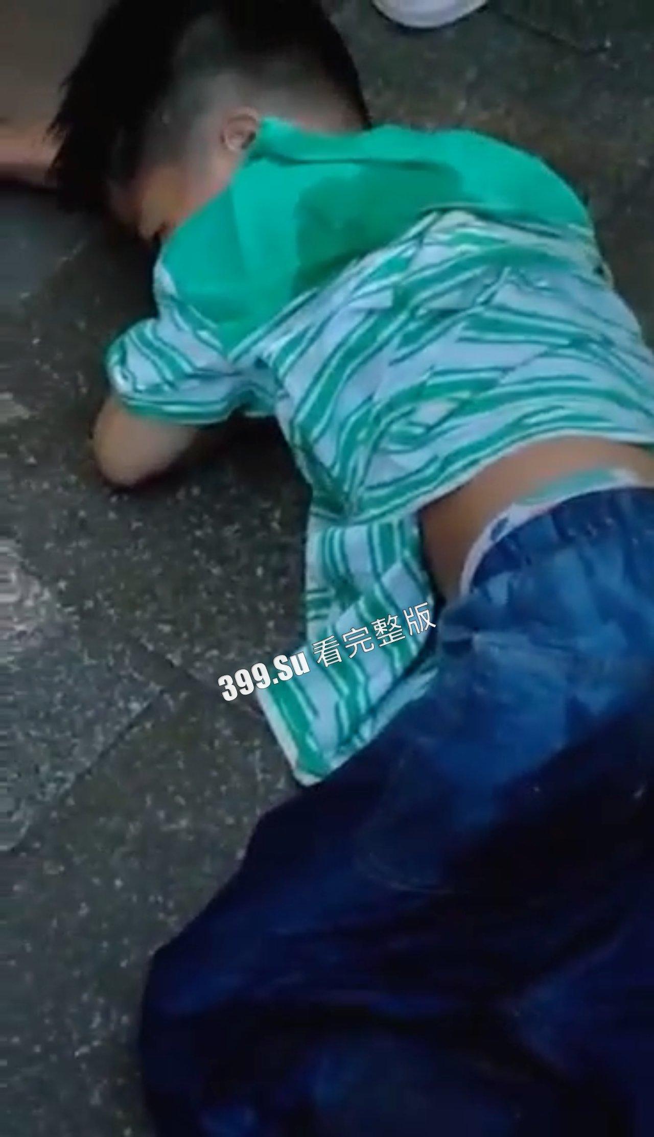 安徽合肥 男孩被母亲棍棒追打,果断从五楼跳下 第5张 安徽合肥 男孩被母亲棍棒追打,果断从五楼跳下 第5张