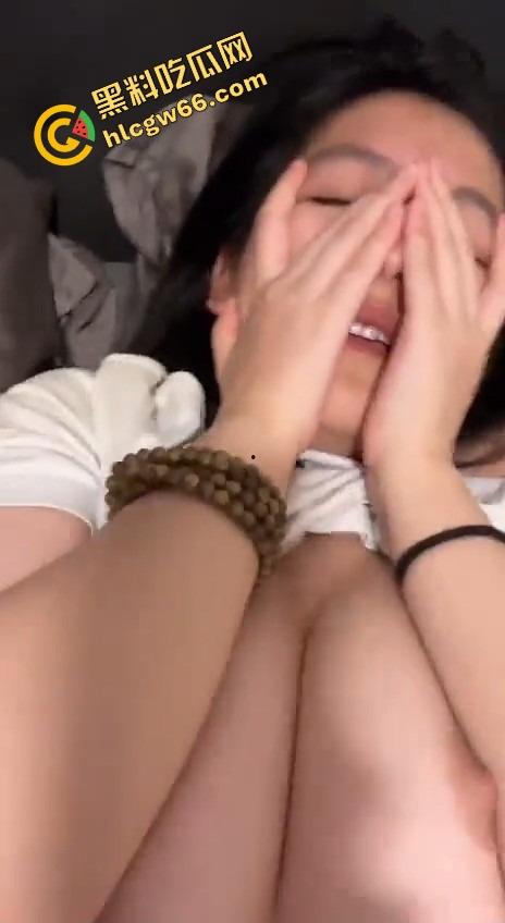 哥是废物，嫂子是我的肉窟窿！每天掰着小穴等我插，白天带婚戒，晚上跪着吃我屌！  第6张