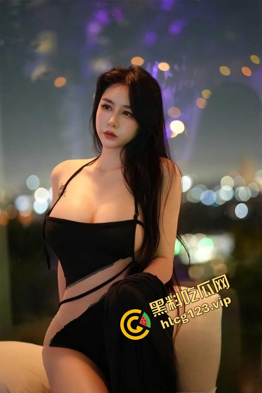 外网爆乳网红【Dada】私拍流出，后入姿势狂野，巨乳晃动撩人！  第4张