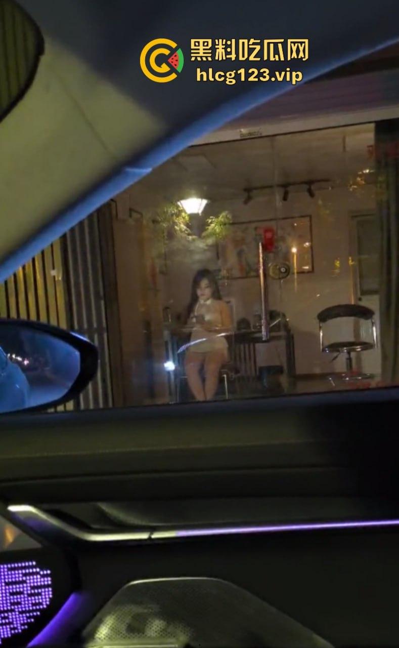 江苏无锡惊现“站街女” 成群结队的美女 上前一看发现她们不简单  第6张