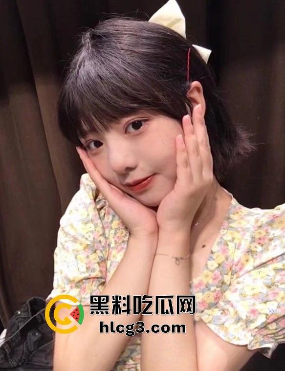 05年小母狗孙月，刚过19岁生日就被金主私拍外流泄密，年纪小但技艺高超！  第3张