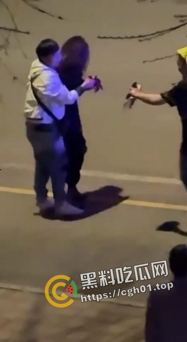 云南曲靖刀仔【张瑞畔】怒杀出轨女友【徐倩倩】发视频说全砍的动脉 手直接断掉 现场视频流出  第3张