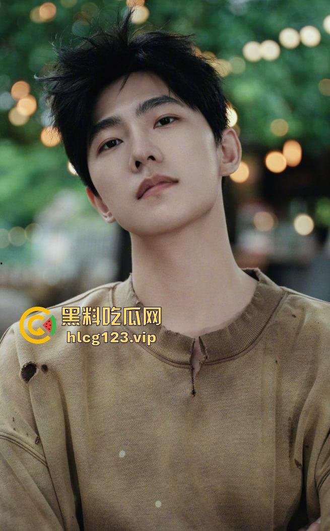 台湾狗仔葛斯齐再曝猛料 杨洋操粉对象竟然是富婆作家顾漫 编剧主演竟然成了炮友,我觉得狗仔是没活了没活硬整 第9张 台湾狗仔葛斯齐再曝猛料 杨洋操粉对象竟然是富婆作家顾漫 编剧主演竟然成了炮友,我觉得狗仔是没活了没活硬整 第9张