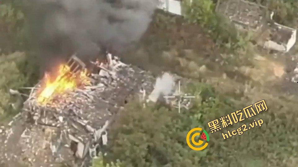 乌军装甲车突袭未果！俄罗斯空降旅强势反击，坦克全灭！】  第4张