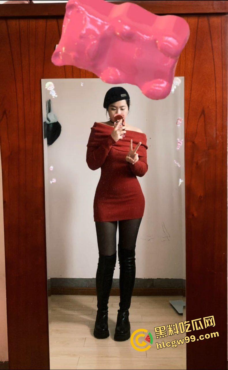 江苏徐州肉感大雷少妇【罗丽娟】大骚逼上演刺激摸奶，酒店全裸暴插淫穴骚叫不停！独家曝光流出！  第1张