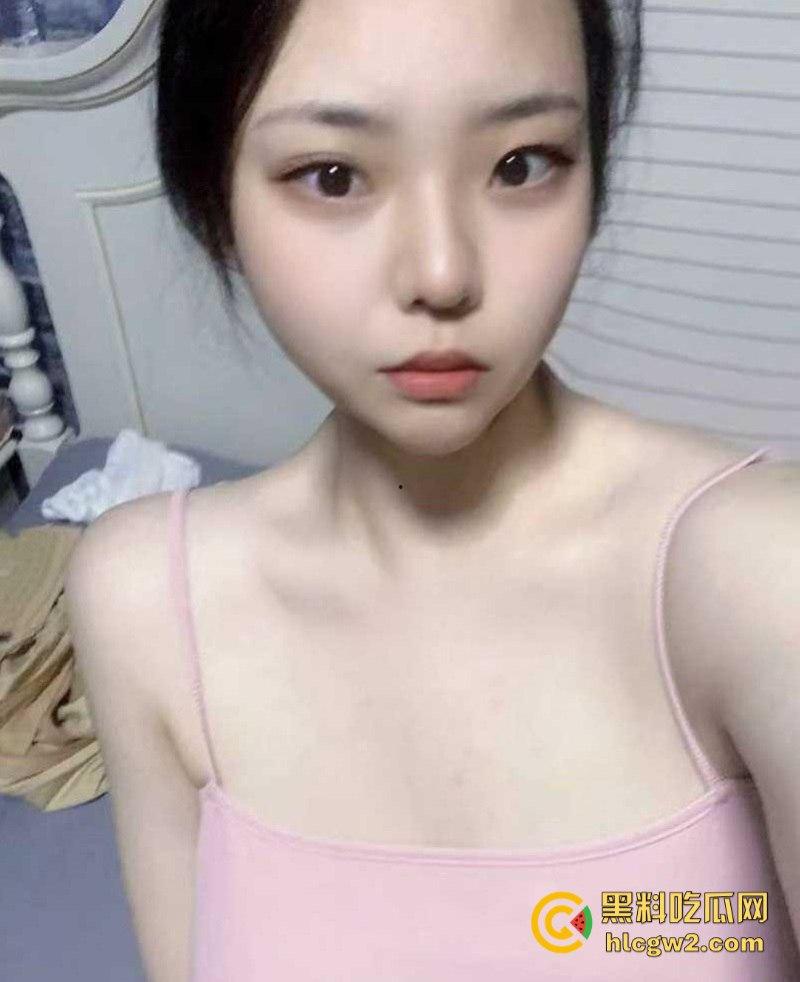 独家曝光！北京三里屯太古里 高颜值健身美女【李卓莹】大尺度自拍福利视频流出 圆润美乳一线天小穴令人血脉喷张  第8张