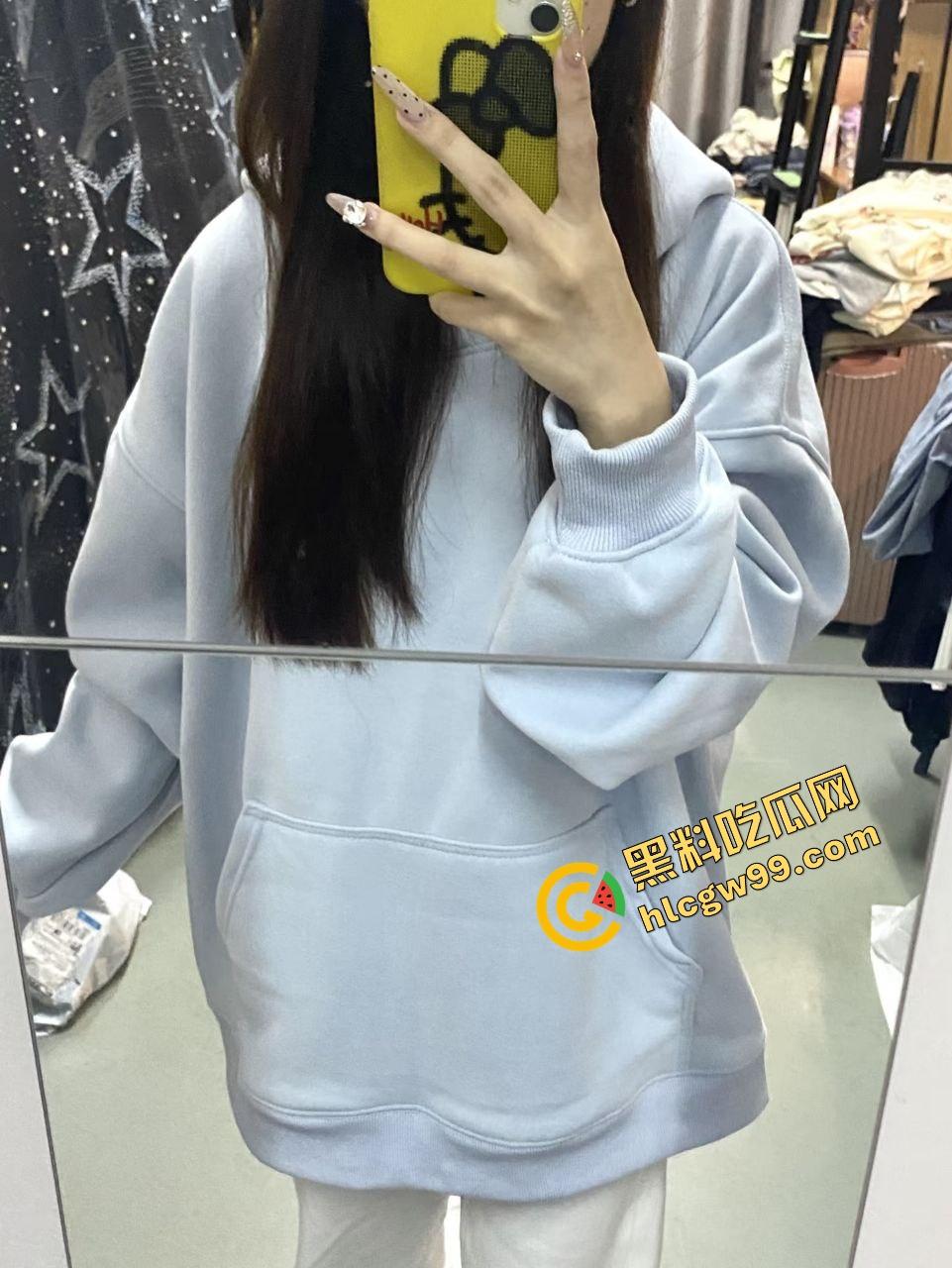 南宁第四职业反差职高妹【刘静】与精神小伙酒店刺激做爱，排队等操加油助力！独家曝光流出！  第3张