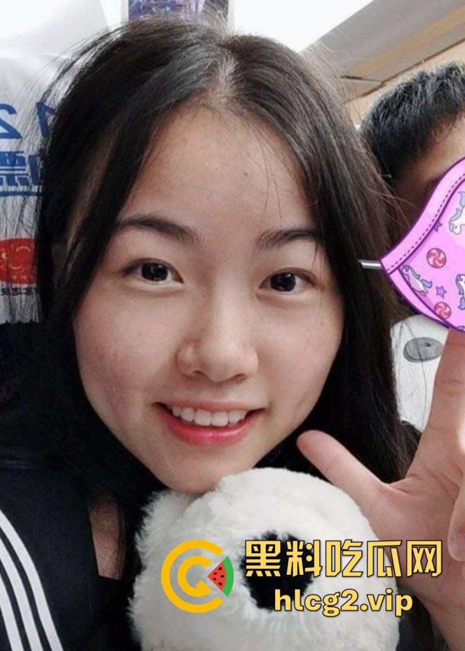 瓜友酒店爆操大二女友！白净蜜桃臀被后入猛干，直呼受不了，看得兄弟们都羡慕疯了！  第1张