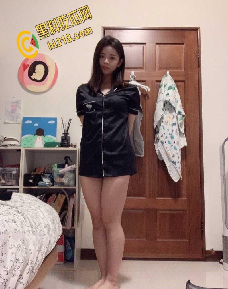 极品大奶反差女，白嫩巨乳脱衣裸舞，假屌抽插嫩穴娇喘连连，渴望的眼神想要大屌操死她 !  第2张