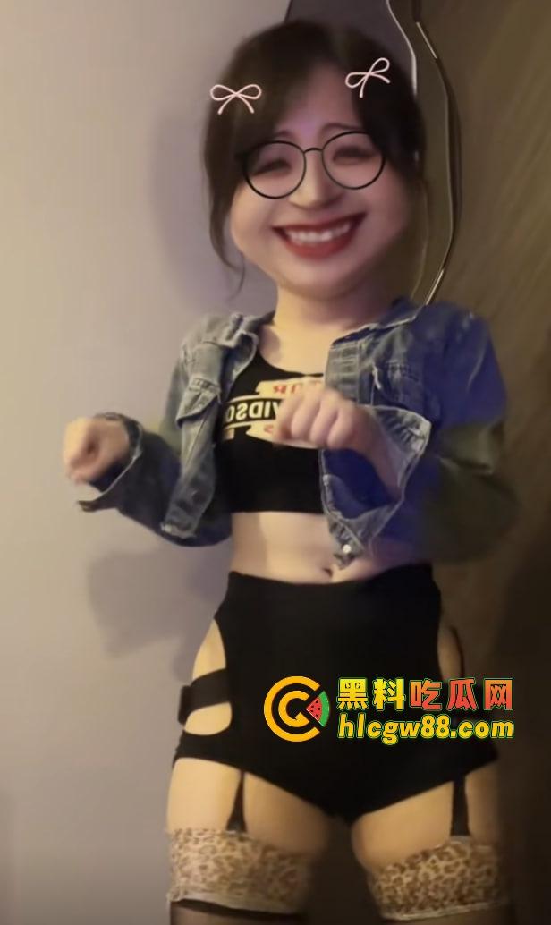 GTA百亿美金账户截图炸翻抖音,评论区炸成淫窝,不吃香菜疯狂私信求被草不问真假,私信爆满舔到不要脸! 第22张 GTA百亿美金账户截图炸翻抖音,评论区炸成淫窝,不吃香菜疯狂私信求被草不问真假,私信爆满舔到不要脸! 第22张