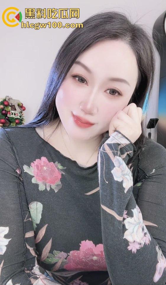 抖音健身网红『蓓蕾秋语』不雅洗澡自拍视频疯传 这翘臀太顶辣到爆 15cm以下兄弟直接劝退小鸡鸡 ！  第2张