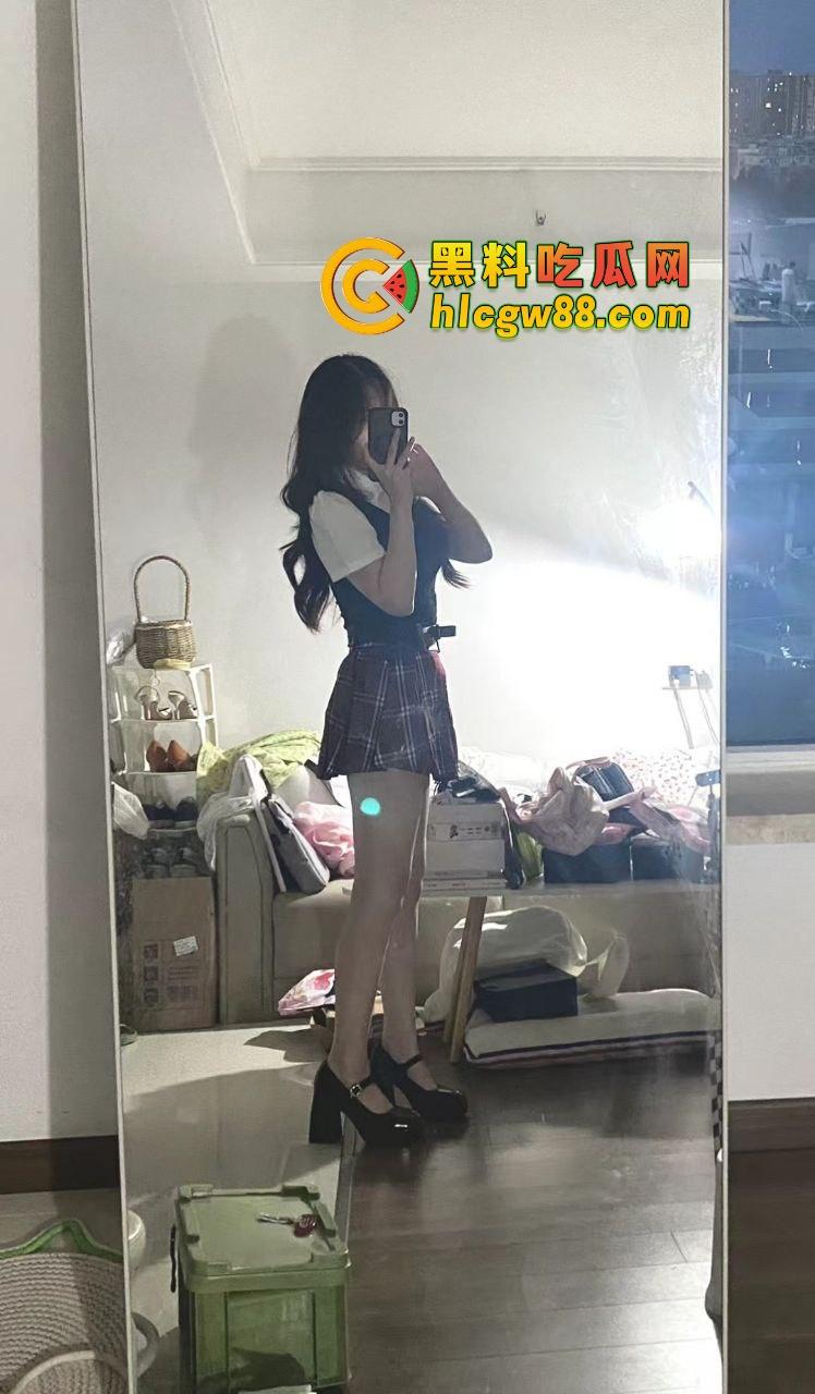 长沙学院御姐『田淑青』被调教成骚母狗,情趣装勾引男人猛吸鸡巴全套服务,露出楼道狠草汁水狂流! 第2张 长沙学院御姐『田淑青』被调教成骚母狗,情趣装勾引男人猛吸鸡巴全套服务,露出楼道狠草汁水狂流! 第2张