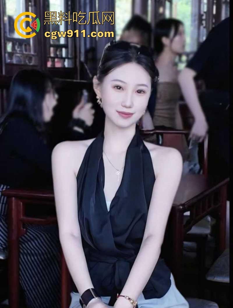 长沙理工校花【徐丽丽】约炮成瘾玩情趣调教，穿JK戴狗链被爆操颜射吞精，老淫贱了！  第5张