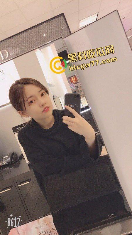 加拿大骚留学妹『李天宜』有男友逼还湿成水帘洞，远屌解不了近渴水 只能约炮找人堵洞口！  第7张