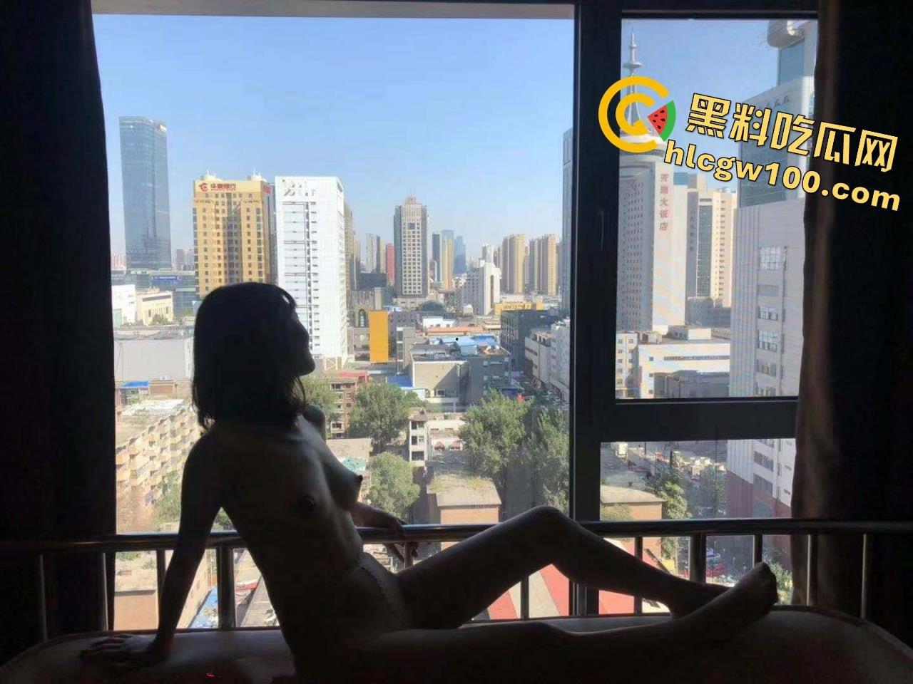 河北中医药学院骚母狗【刘静姝】,不是在挨操就是在挨操的路上,性爱自拍惨遭流出 第1张 河北中医药学院骚母狗【刘静姝】,不是在挨操就是在挨操的路上,性爱自拍惨遭流出 第1张