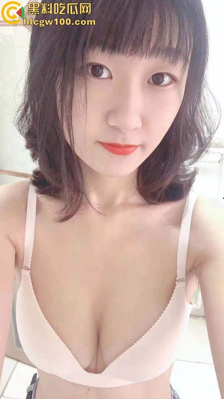 河北中医药学院骚母狗【刘静姝】,不是在挨操就是在挨操的路上,性爱自拍惨遭流出 第19张 河北中医药学院骚母狗【刘静姝】,不是在挨操就是在挨操的路上,性爱自拍惨遭流出 第19张