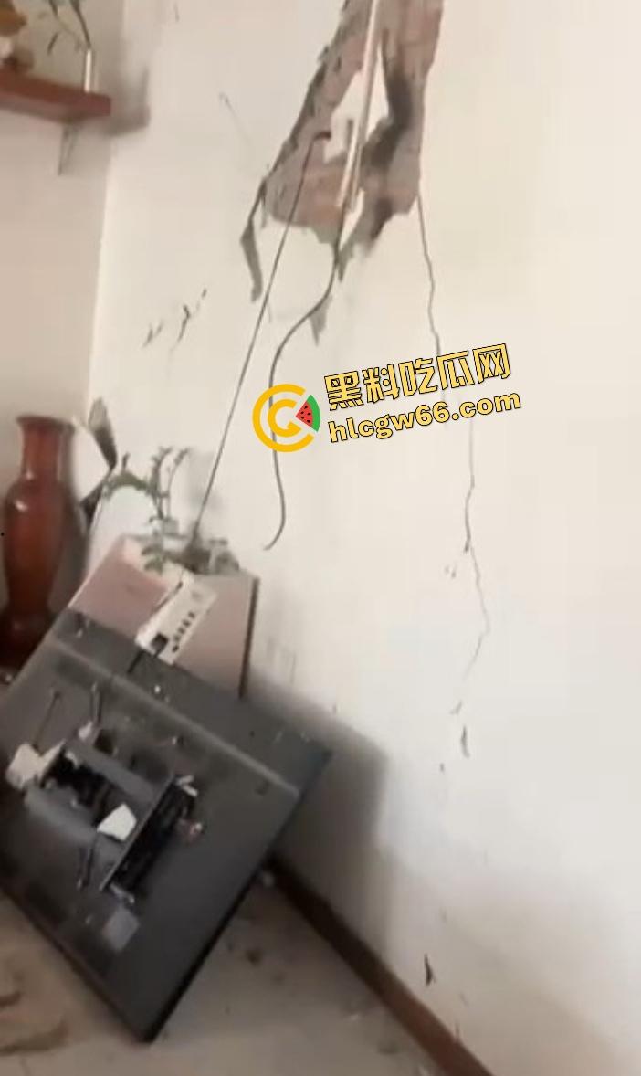 缅甸瓦城突发7.9级强震，中印孟老缅泰全体摇烂，泰国人民逃命式冲出大厦，猪仔们你们还好吗？  第11张