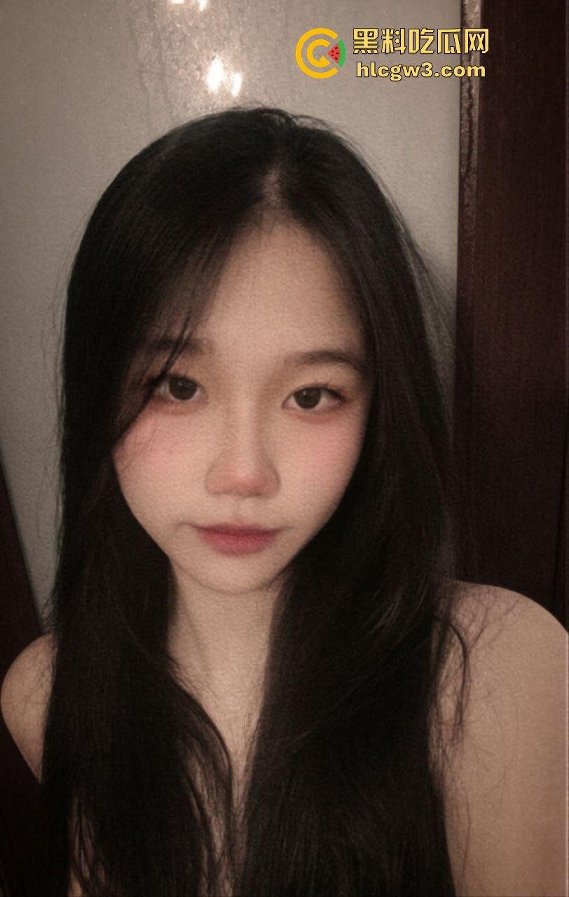 山西清纯女大学生【姜梦璇】私密资源疯传！清纯脸骚货魂，哥哥们的大鸡巴硬得像铁柱，简直玩明白了！  第12张