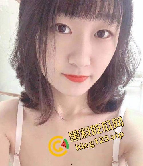 湖北民族师范学院清纯女学生『唐佳怡』性爱自拍遭渣男前男友曝光！解胸罩露出大奶子！后入抽插淫叫不断！  第7张