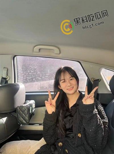 湖南长沙环境生物学院 摄影部部长欧阳红梅 表面是品学兼优的学姐 私下是个爱吃精的母狗 口交吞精视频流出  第4张