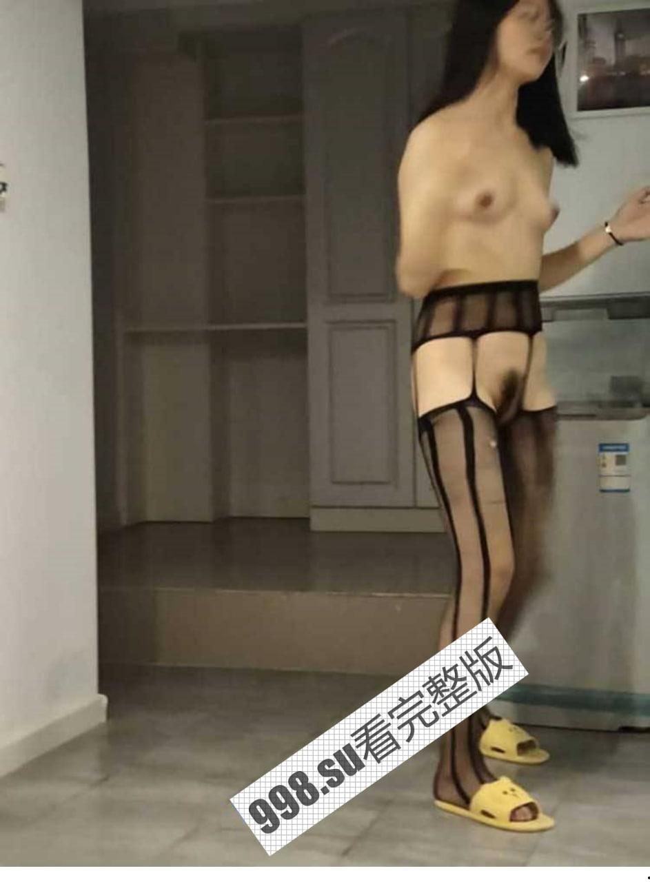 反差婊！中南财经政法大学 陈燕 闷骚眼镜妹口活优秀 反差爆棚  第5张