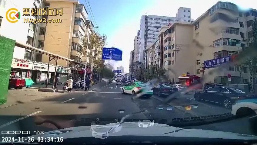 甘肃兰州城关区男子驾车撞伤行人后逃逸 接着又撞伤三人,疯狂逃亡路上再造惨剧! 第2张 甘肃兰州城关区男子驾车撞伤行人后逃逸 接着又撞伤三人,疯狂逃亡路上再造惨剧! 第2张